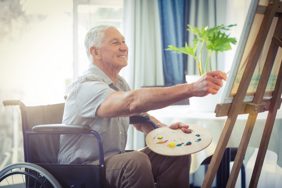 Six Safe Activity Ideas for Seniors on Hot Days